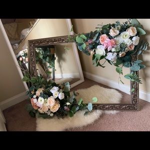 Flora Frame Wall Decor